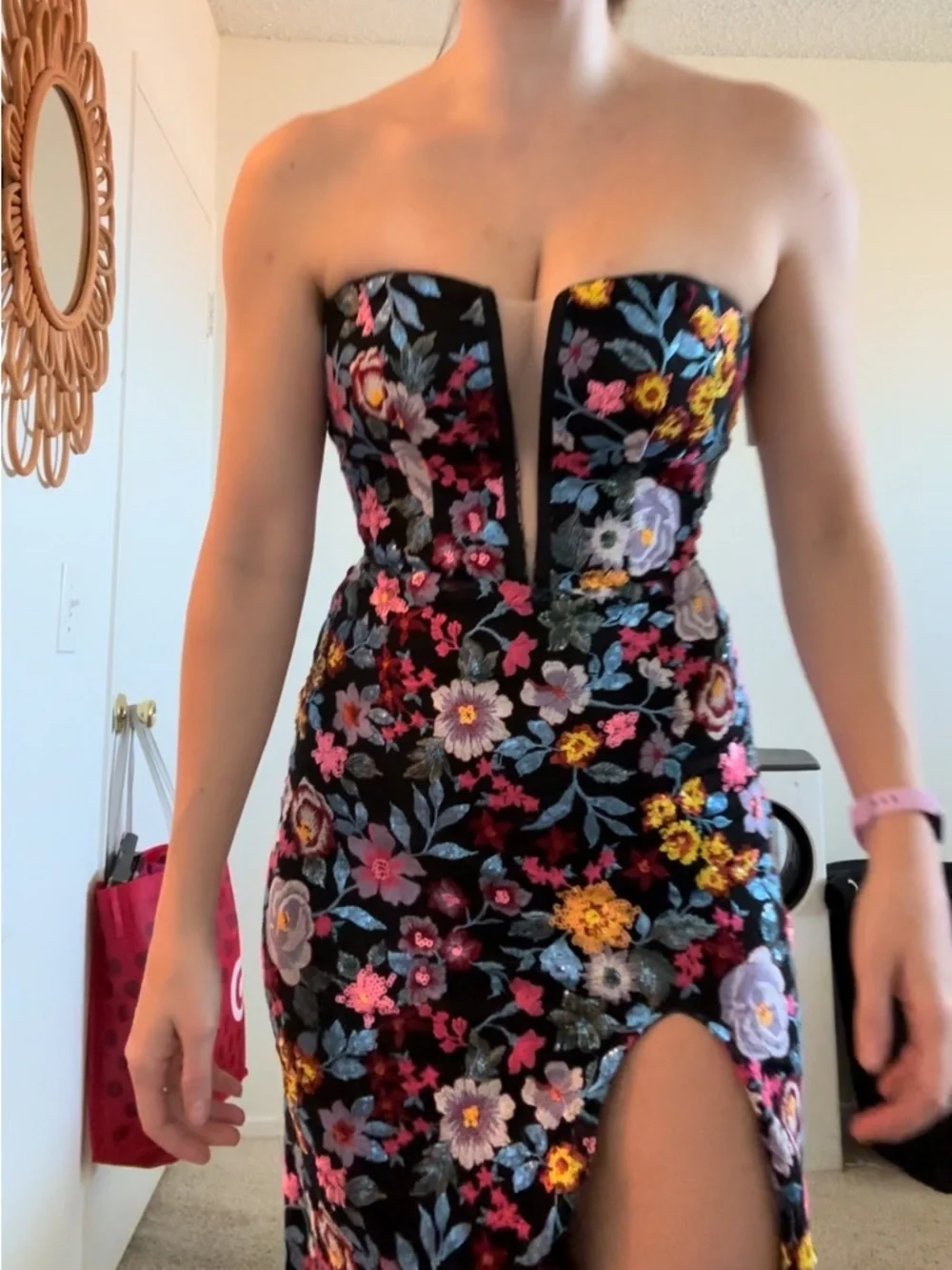 Floral Embroidered Black Evening Gown/prom dress - Picture 6 of 8